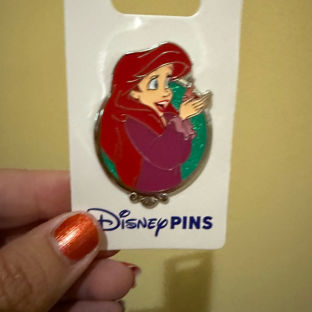 2025 Disney Parks Princess Portrait Silver Frame The Little Mermaid Ariel OE Pin